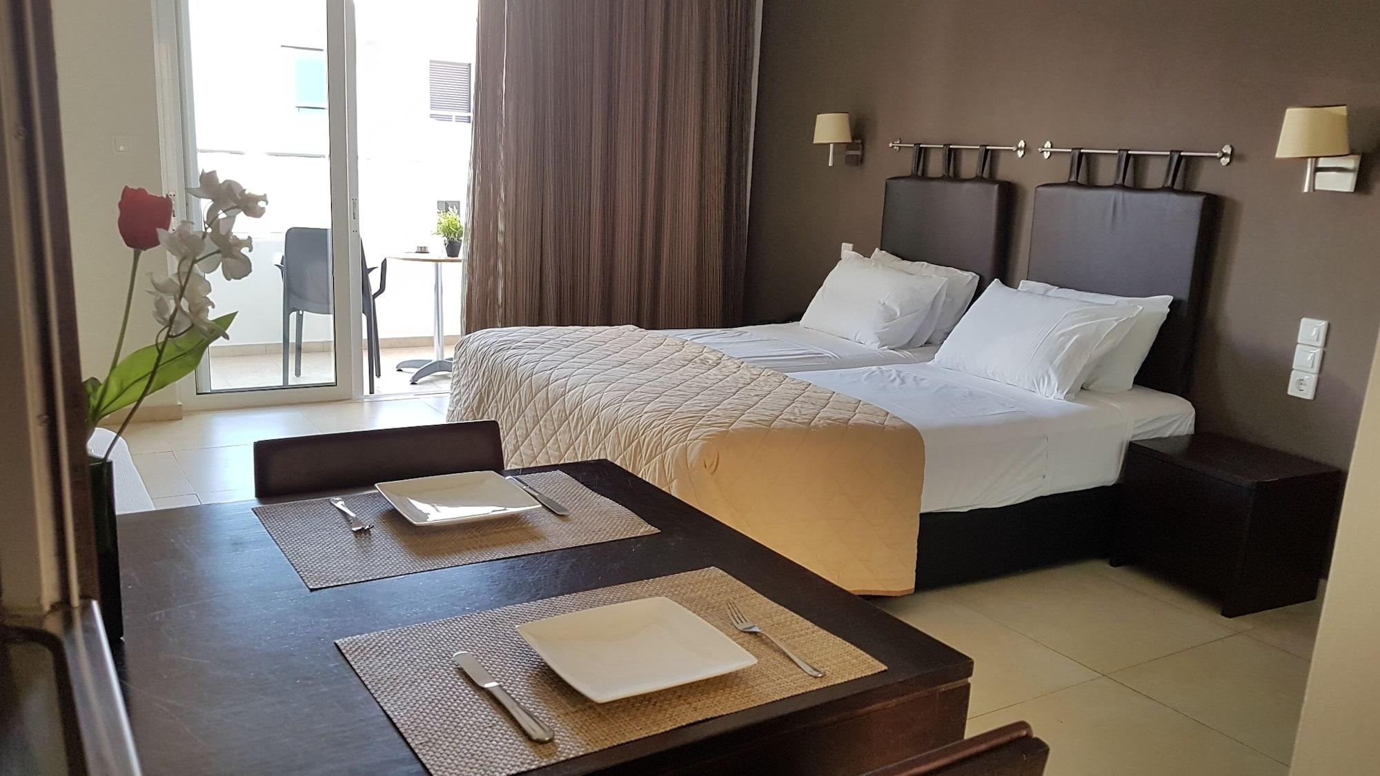 Cosmos Hotel Ретимно Екстериор снимка