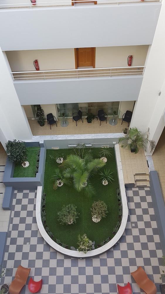 Cosmos Hotel Ретимно Екстериор снимка